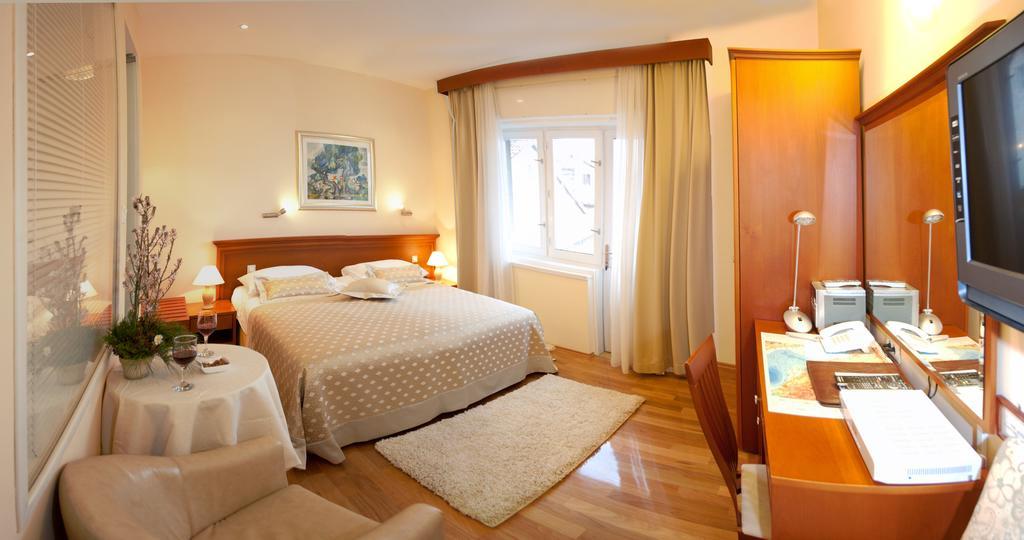 Royal Suites Split Exterior foto