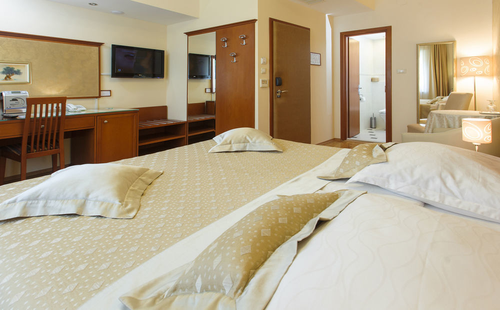 Royal Suites Split Exterior foto